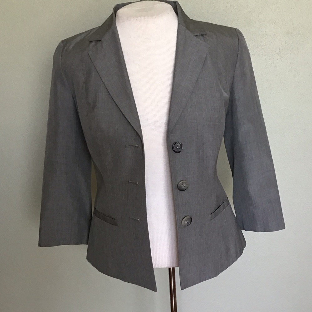 BANANA REPUBLIC 100% Silk Dove Gray Blazer 3/4 Sleeve Women's Size 0